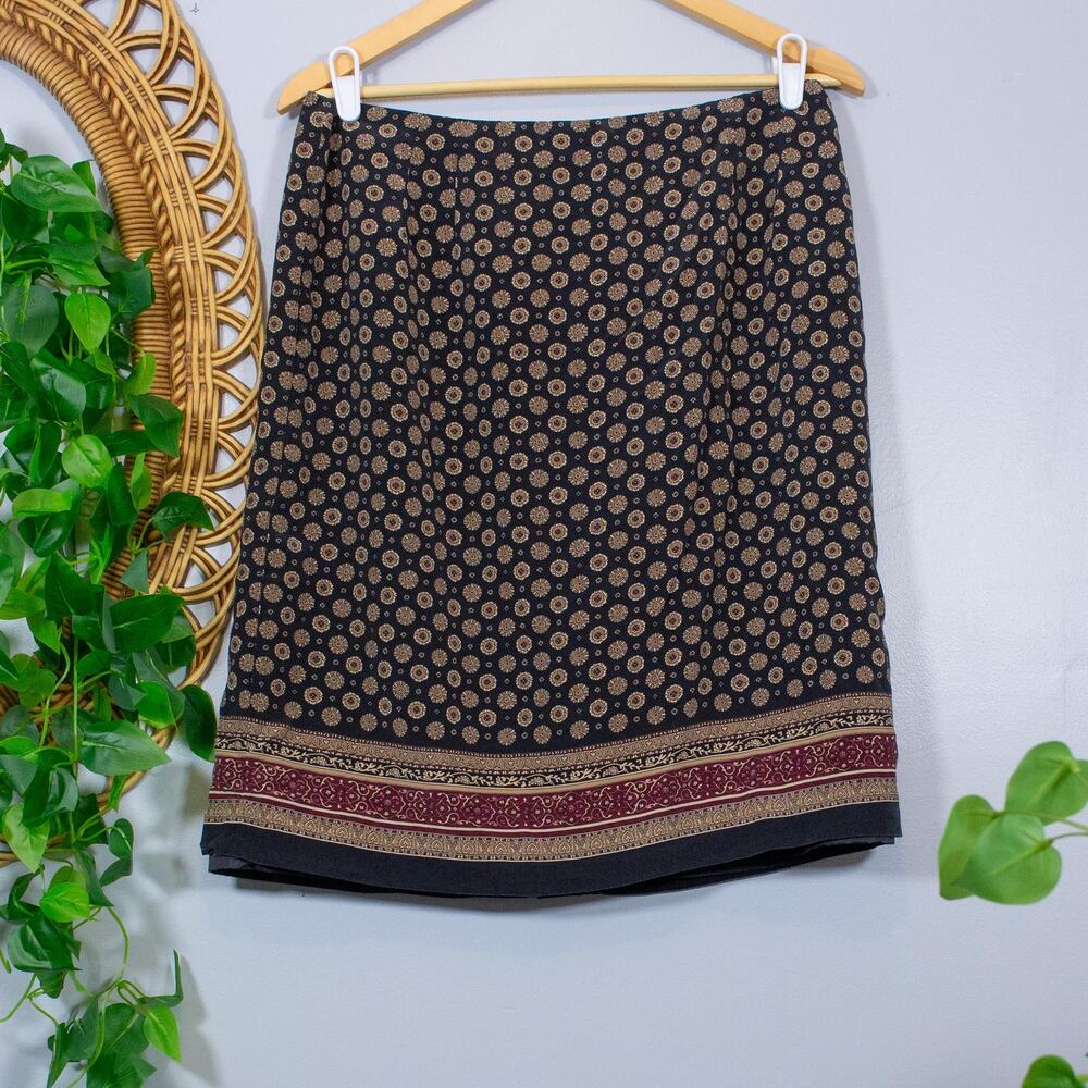 VTG Alternative 90s Silk Medallion Print Skirt Ornate Knee Length | Dark Autumn
